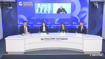 Георгиевская ленточка обязывает носителей соответствовать той крепости духа, которую символизирует, заявил гендиректор медиагруппы "Россия сегодня" Дмитрий Киселев во время видеомоста, посвященного старту акции