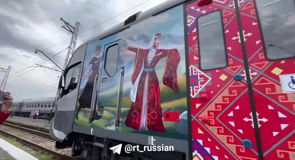 Первая «ласточка» из Сириуса прибыла на вокзал Сухума