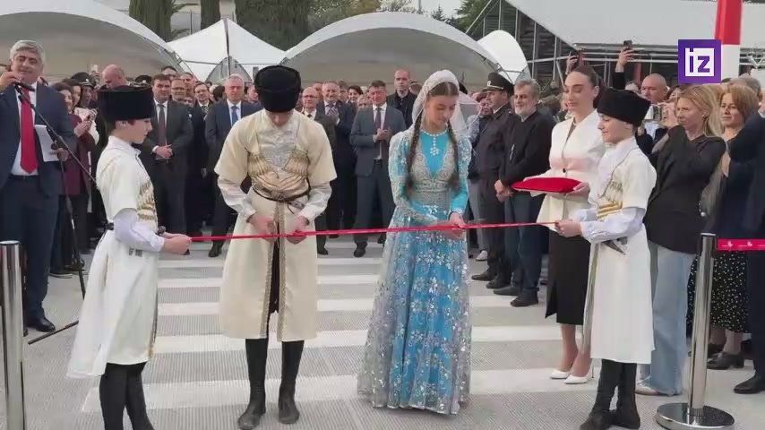 Первый регулярный рейс из России в Абхазию приземлился в Сухуме