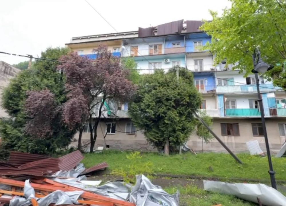 Премьер-министр Владимир Делба выехал в город Ткуарчал, сообщает пресс-служба Правительства