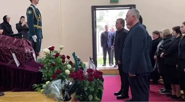 Президент Абхазии Бадра Гунба простился с добровольцем Геннадием Цибулько, погибшим в ходе специальной военной операции