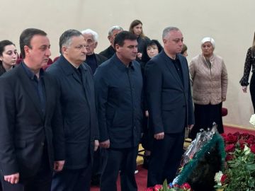 Бадра Гунба простился с абхазским добровольцем Геннадием Цибулько