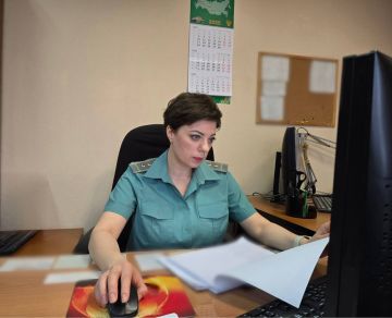 Центральная почтовая таможня оформила груз для выставки «Кино Победы»