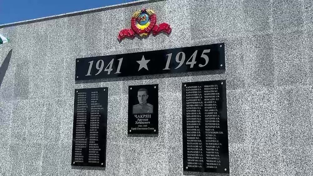 Пока жива память о защитниках Родины будет существовать и развиваться Абхазия, отметил президент Бадра Гунба, выступая на открытии мемориального комплекса в селе Гумиста