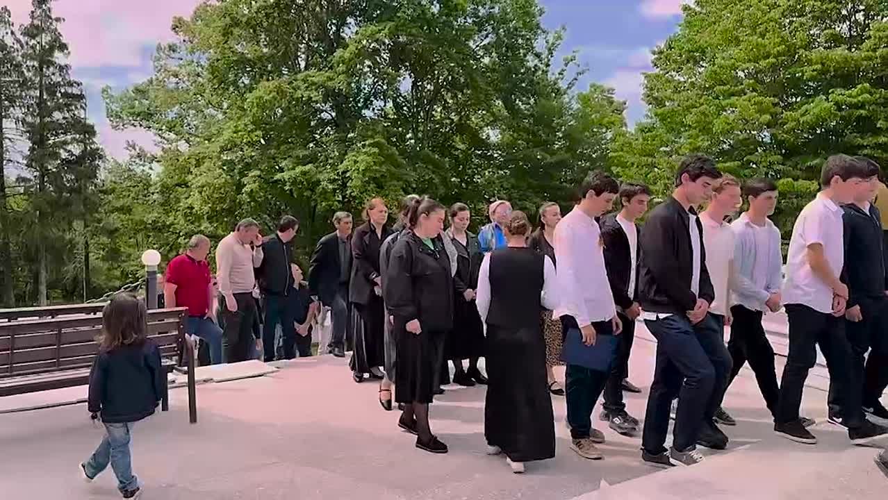 Памятник бойцам, погибшим в Великой Отечественной войне и Отечественной войне народа Абхазии, открыли после реставрации в селе Кындыг Очамчырского района