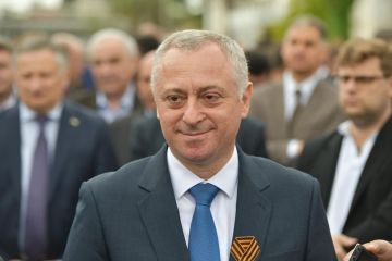 Бадра Гунба поздравил народ Абхазии с Днем Победы в Великой Отечественной войне
