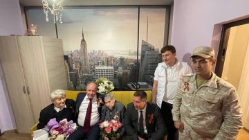 806 - 8 мая сотрудники Посольства России и Представительства Россотрудничества в Абхазии совместно с