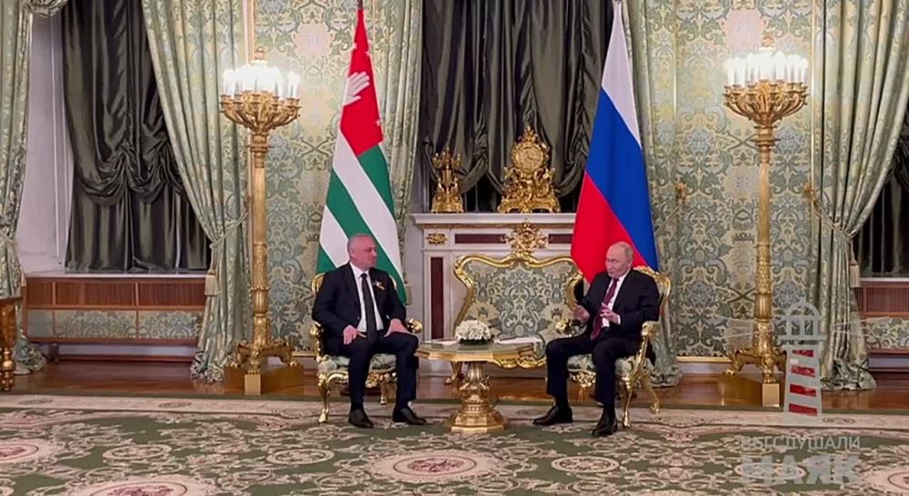 Путин принял приглашение Гунбы посетить Абхазию