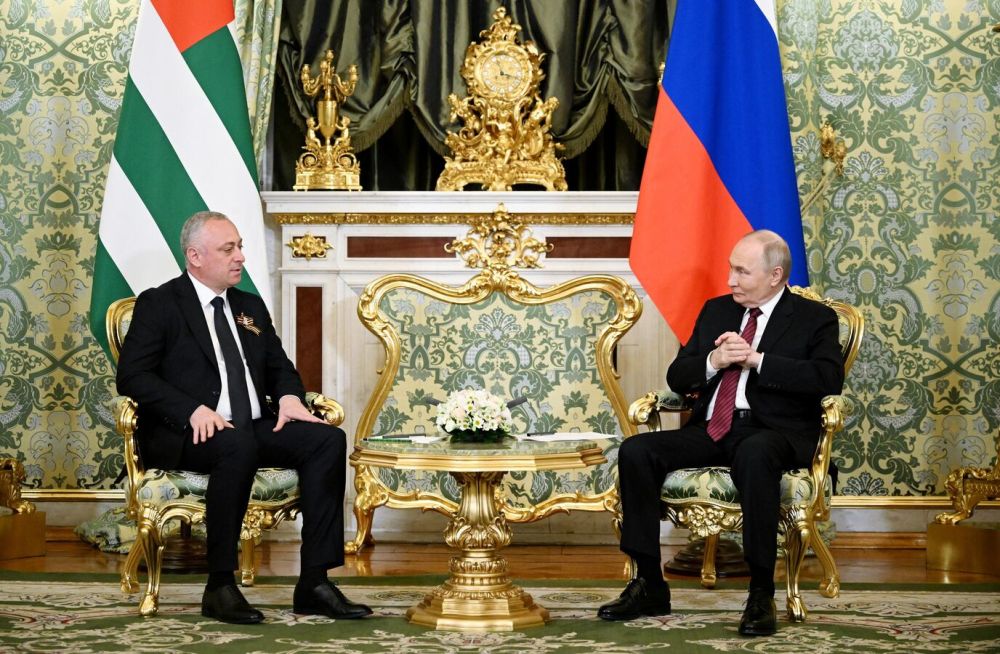 Абхазский народ ждет от президента результатов, заявил Путин