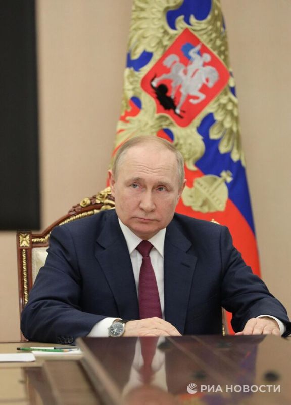Россия и Абхазия намерены наращивать туристический поток, заявил Путин