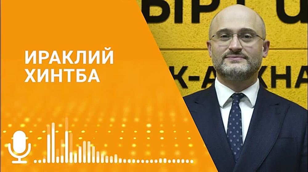 За нами Абхазия и мы несем ответственность за то, как мы представляем нашу республику в России, заявил в эфире радио Sputnik гендиректор РУСДРАМа Ираклий Хинтба