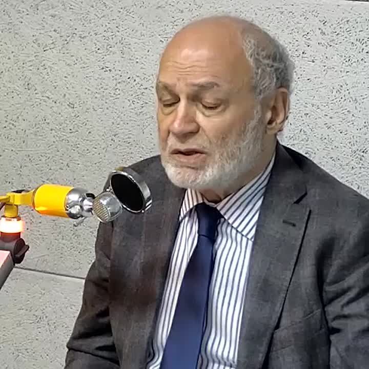 Абхазскому народу очень повезло, что в самый ответственный момент страну возглавил Владислав Ардзинба, заявил в эфире радио Sputnik российский политолог, профессор МГИМО Андраник Мигранян