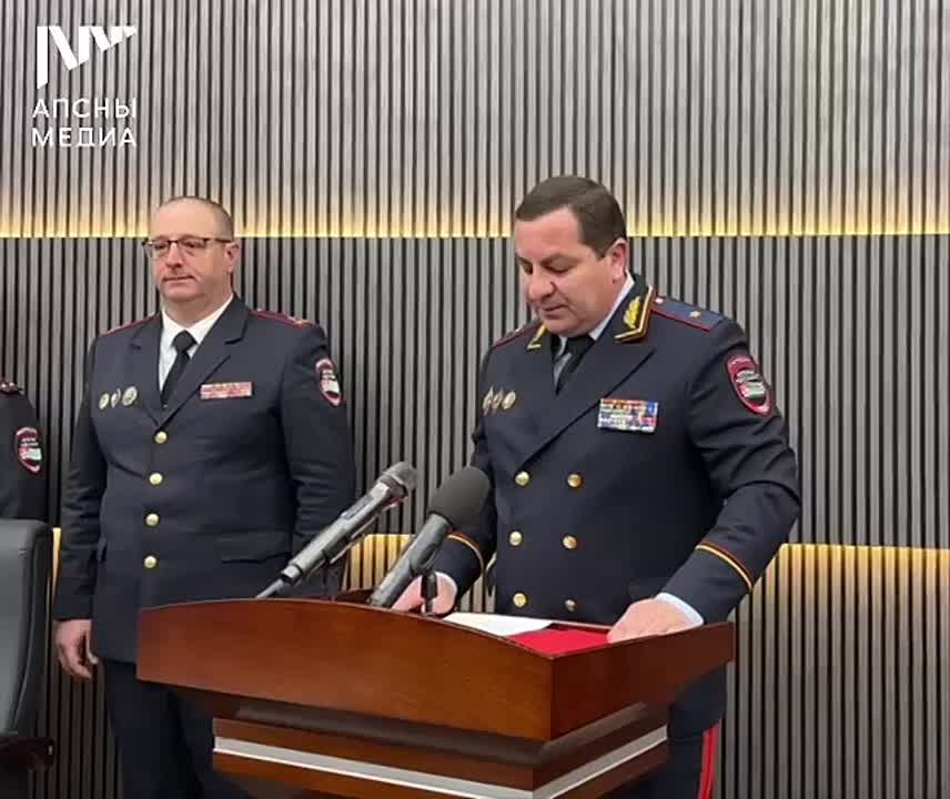 Вице-премьер, министр внутренних дел Абхазии Роберт Киут поздравил ветеранов с 10-й годовщиной со дня образования Ассоциации