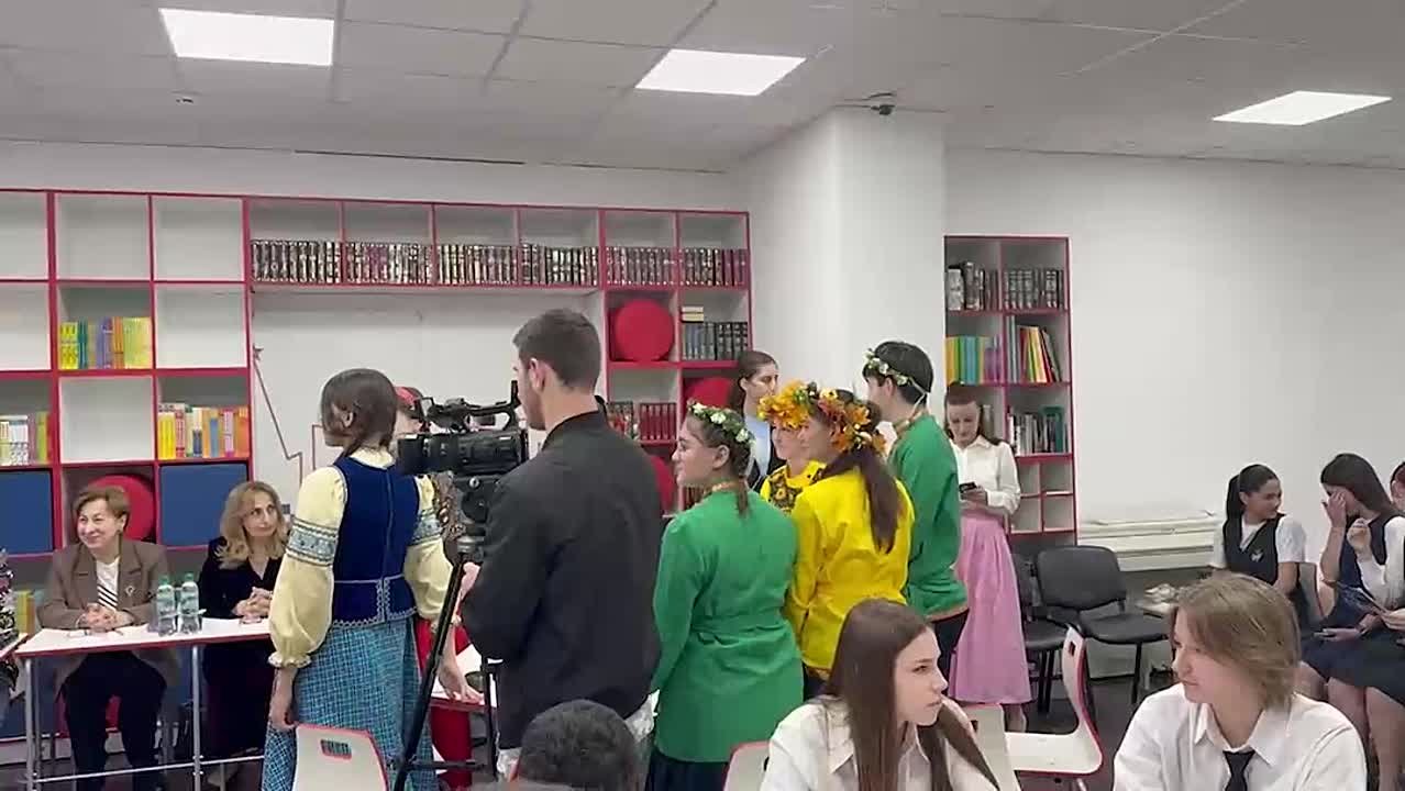 Викторину в преддверии Дня славянской письменности и культуры провело представительство Россотрудничества в Абхазии в Доме Москвы в Сухуме