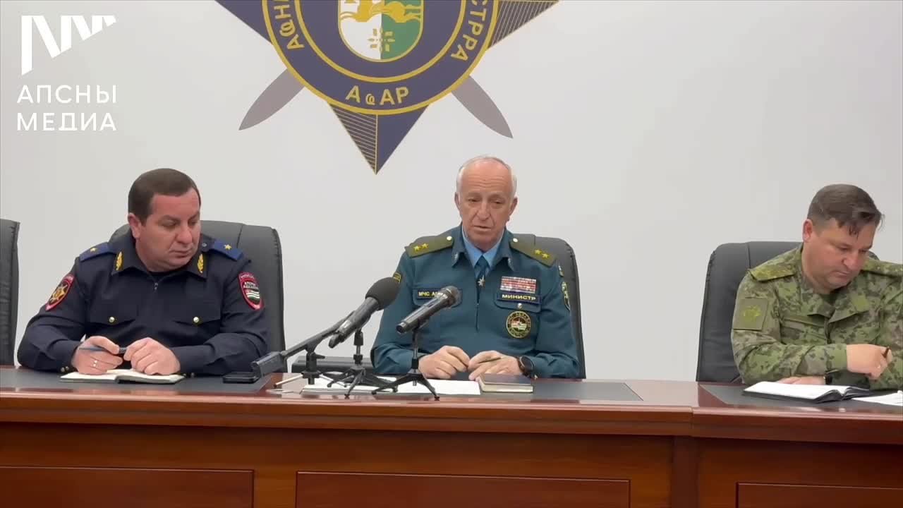 Открытие купального сезона и обеспечение безопасности отдыхающих назвал первоочередной задачей и.о. министра по чрезвычайным ситуациям Лев Квициня