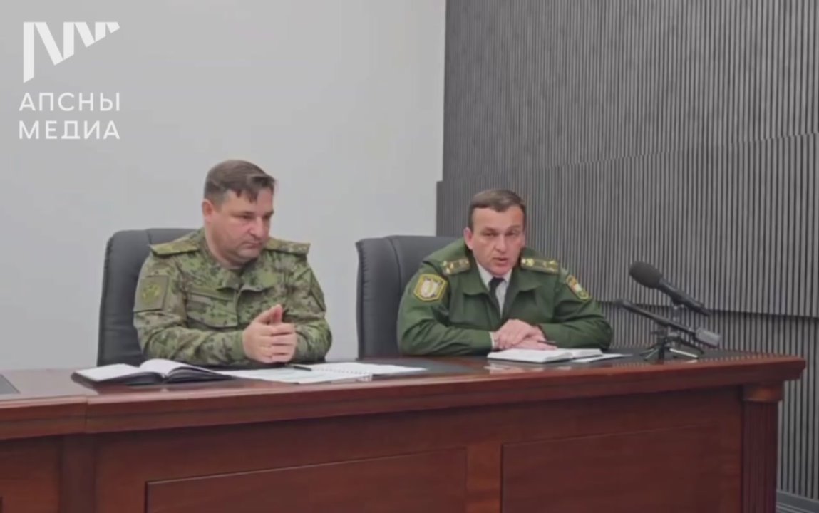 Около 13 млн человек и 2,8 млн транспортных средств пересекли контрольно-пропускной пункт «Псоу» в обе стороны в 2024 году, сообщил начальник Погрануправления СГБ Рустам Латипов на совещании в МВД