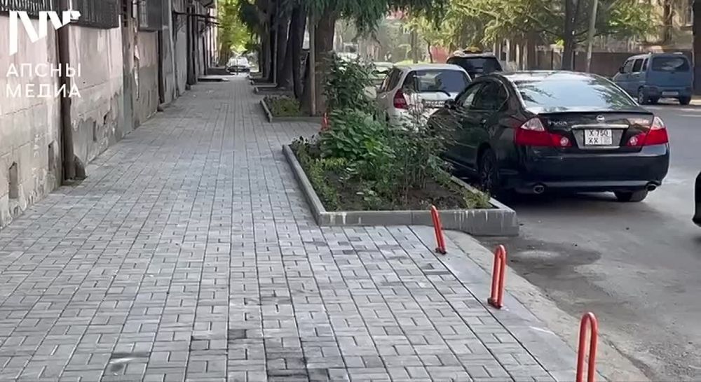 В Сухуме, на улице Ладария, решили многолетню проблему с подтоплением придворовых территорий