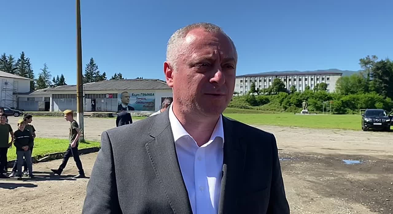Президент Бадра Гунба, выступая в селе Члоу Очамчырского района на церемонии открытия после реконструкции памятника погибшим в Великой Отечественной войне, подчеркнул важность сохранения народом Абхазии памяти о героях и...