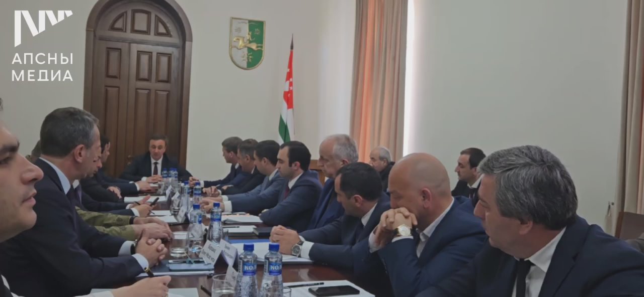 Создана межведомственная рабочая группа по оказанию правового содействия гражданам Абхазии, являющимся гражданами России и получателями пособий в связи с рождением и воспитанием детей, а также материнского семейного капитала