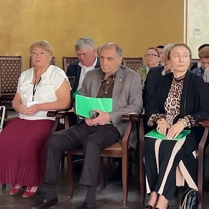 Абхазский народ внес достойный вклад в Победу в Великой Отечественной войне, заявил вице-премьер республики Вараздат Миносян