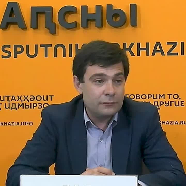 Вопрос предоставления российского гражданства в упрощенном порядке очень актуален для жителей Абхазии, отметил депутат Парламента Инар Гицба во время видеомоста Москва-Сухум-Цхинвал