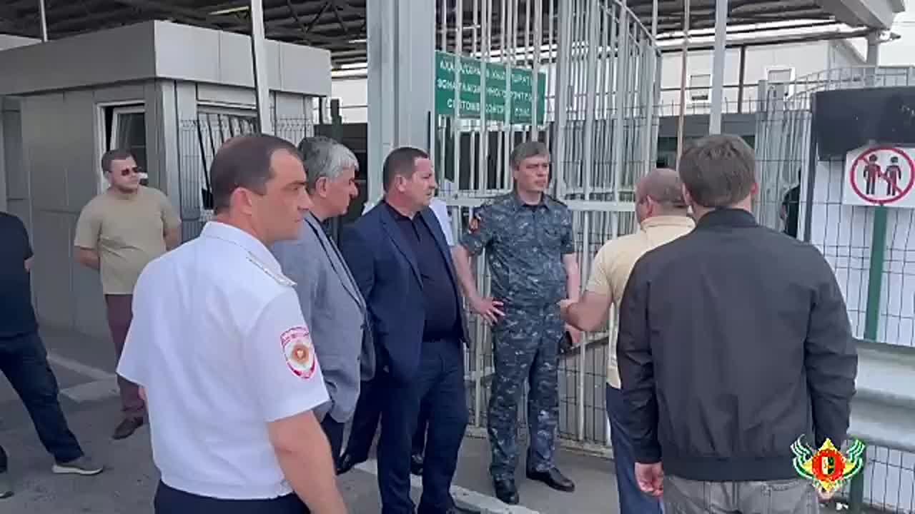 Вице-премьер, глава МВД Абхазии Роберт Киут проверил готовность правоохранителей в Гагрском районе к курортному сезону