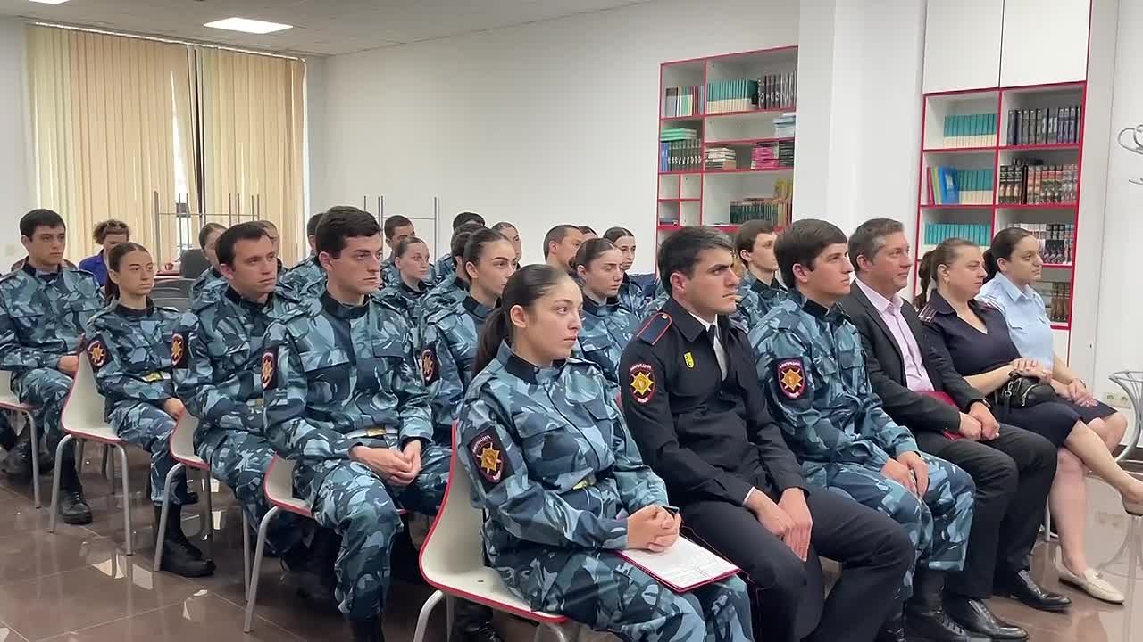 Показ фильма “Тихий тыл” и открытие выставки “Жены героев” состоялись в ресурсном центре Россотрудничества в Сухуме