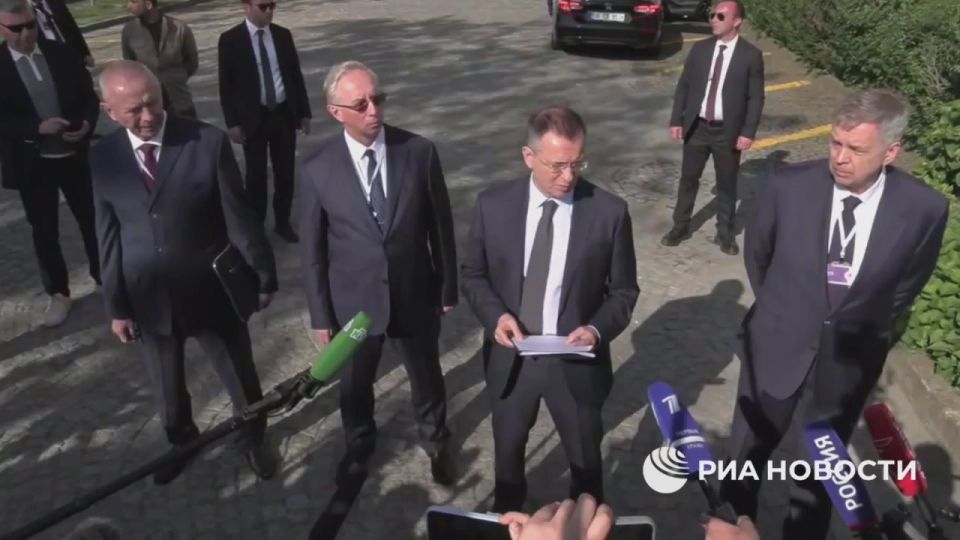 Россия передала Украине проект меморандума по урегулированию, он подробный и проработанный, сообщил глава российской делегации Владимир Мединский по итогам переговоров в Стамбуле