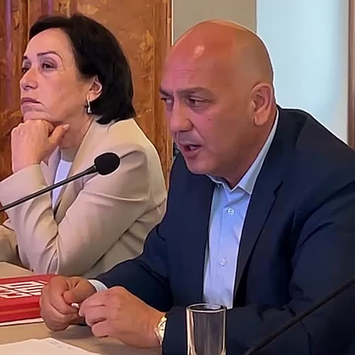 Между Абхазией и Россией нет соглашения, регламентирующего порядок ввоза и вывоза музейных экспонатов, отметил министр культуры Абхазии Даур Кове