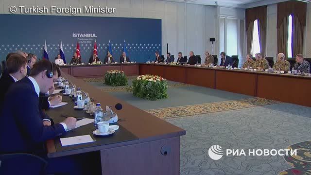 В Стамбуле проходит второй раунд переговоров делегаций России и Украины