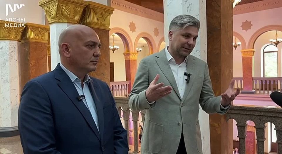 «Это очень важный диалог. На профессиональном уровне происходит укрепление взаимодействия, рождаются новые связи, появляются идеи новых проектов», – сказал замминистра культуры РФ Сергей Першин журналистам по завершении...