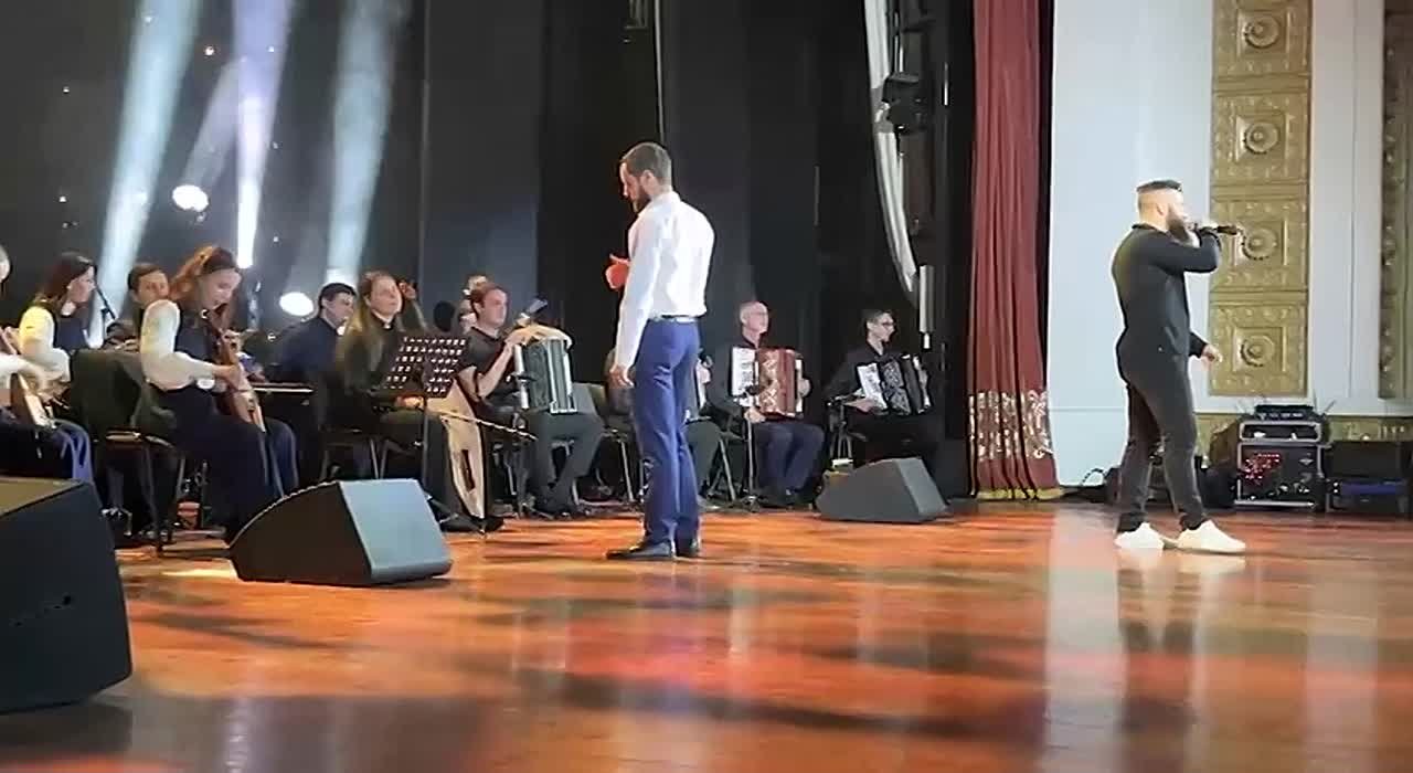Отчетный концерт Госоркестра народных инструментов имени Отара Хунцария прошел в Госфилармонии