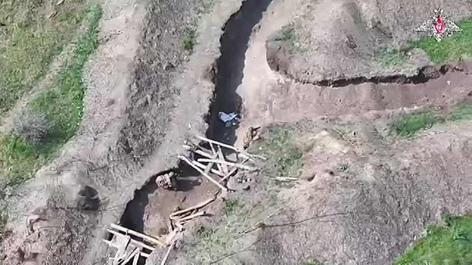 В Минобороны России показали тренировку военнослужащих группы "Центр" в тыловом районе зоны спецоперации