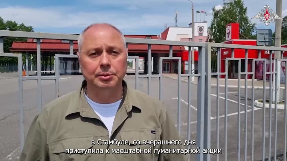 Минобороны РФ показало рефрижераторы с первой партией тел украинских военных, которые находятся в месте обмена