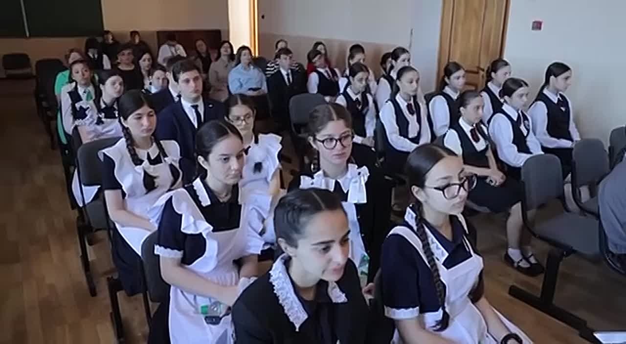 Дважды Героя Советского Союза, летчика-истребителя Виталия Попкова чтят в Абхазии и России