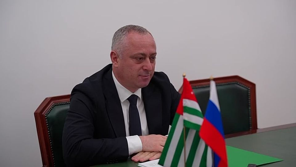 Президент Республики Абхазия Бадра Гунба принял заместителя министра экономического развития Российской Федерации Дмитрия Вольвача