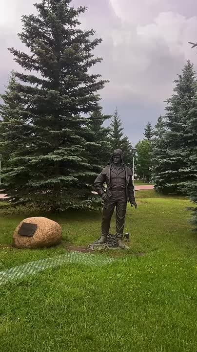 Центральный музей бронетанкового вооружения и техники- один из крупнейших в мире музеев, экспонирующий броневое и танковое вооружение и технику различных видов и исторических периодов