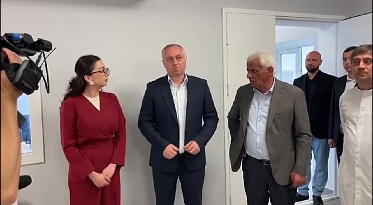 В Гудаутской ЦРБ введен в эксплуатацию после ремонта аппарат компьютерной томографии, сообщил Минздрав Абхазии