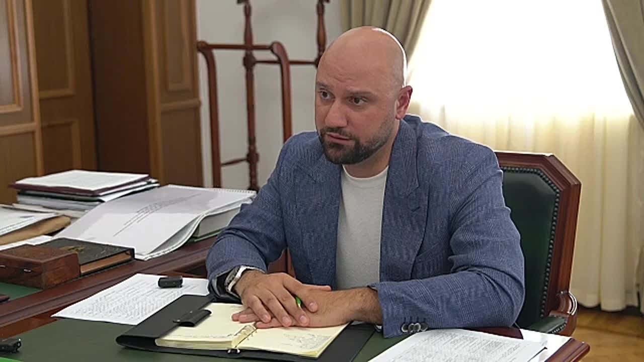 Президент Абхазии Бадра Гунба встретился с начальником УКС