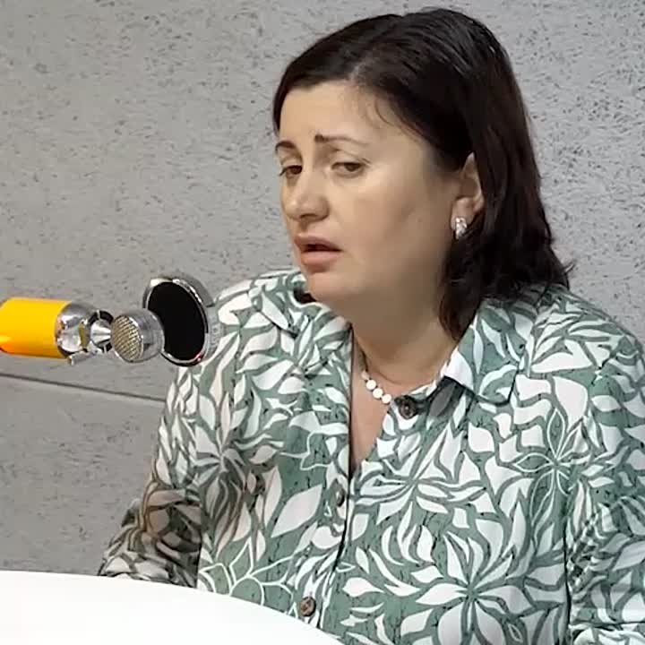 Незначительное превышение нормы содержания нефтепродуктов в морской воде не опасно для купальщиков и жителей прибрежных районов Абхазии, заявила в эфире радио Sputnik климатолог Асида Ахсалба