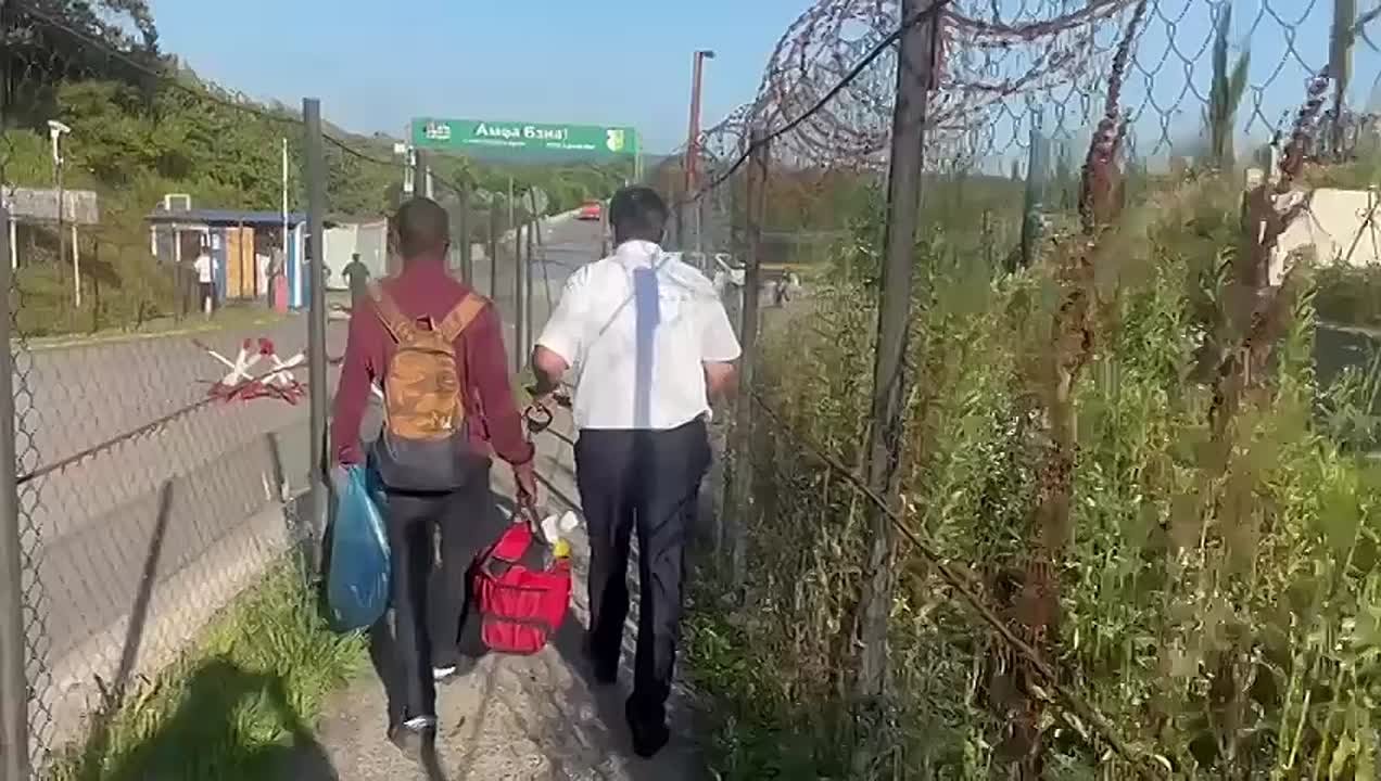 Гражданина Судана выдворили из Абхазии с запретом обратного въезда