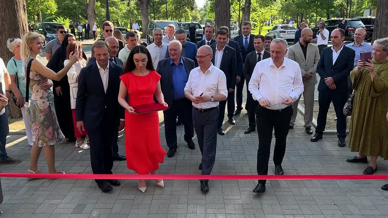 Национальная картинная галерея официально открылась в Сухуме