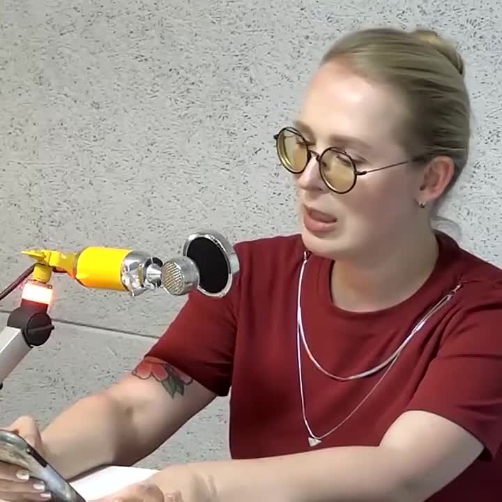 Жители Абхазии отмечают позитивные изменения в социально-экономической сфере, однако выражают запрос на стабильность, сообщила в эфире радио Sputnik социолог, доцент МГУ Мария Филь