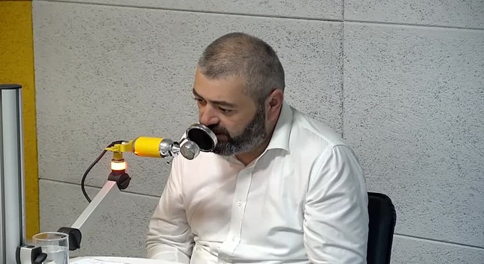 Одним из перспективных направлений развития туризма в Абхазии может стать создание глэмпинг-поселков в горах, сообщил в эфире радио Sputnik министр туризма Астамур Логуа