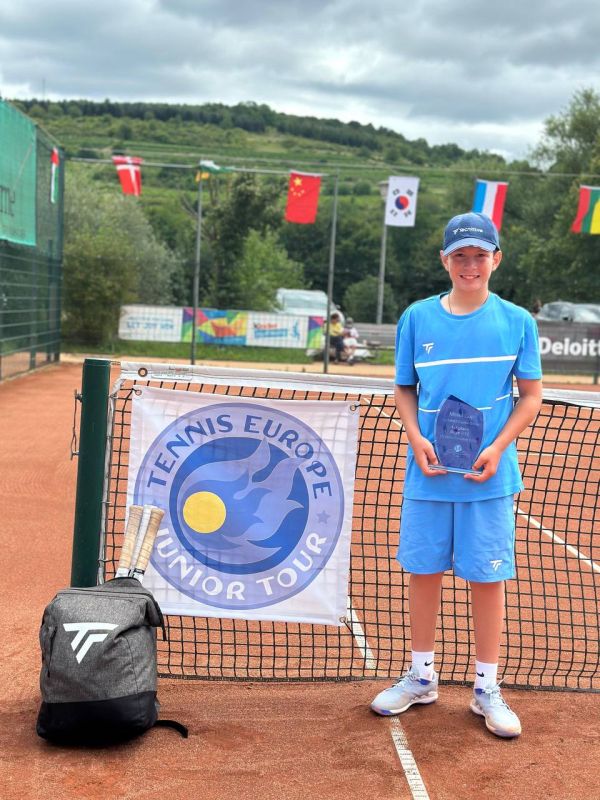 Мы уже рассказывали о достижениях юного теннисиста Нестора Цушба