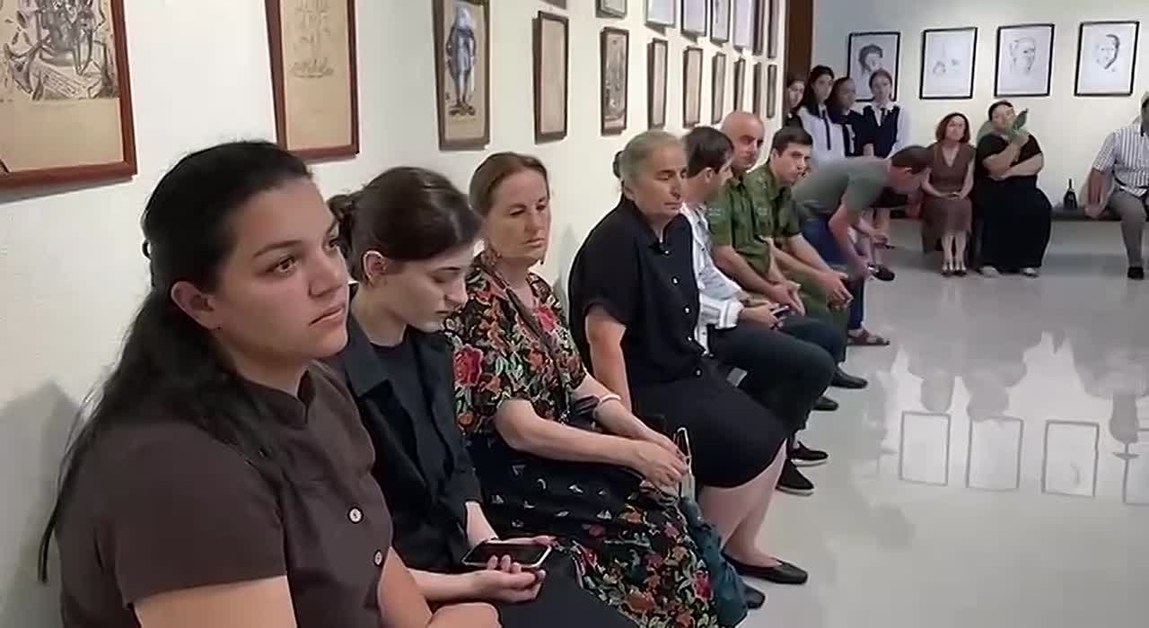 Выставка портретов и фронтовых писем времен Отечественной войны народа Абхазии открылась в музее имени Сергея Дбар в Гудауте