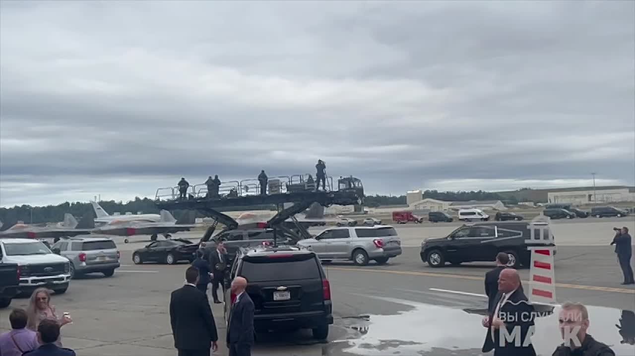 Владимир Путин прибыл на Аляску