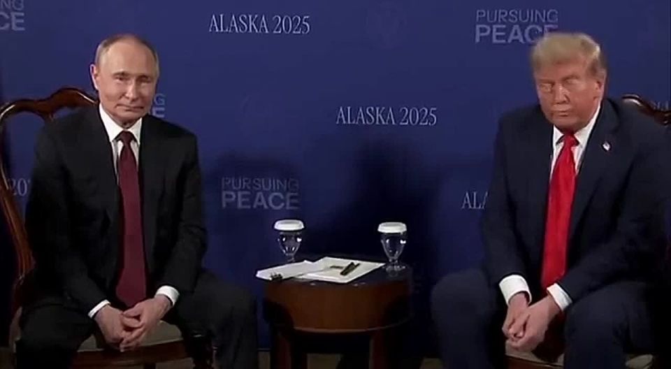 России и США предстоит долгий путь, но встреча президентов на Аляске уже является прогрессом, отметил госсекретарь США Марко Рубио в комментарии корреспонденту Первого канала