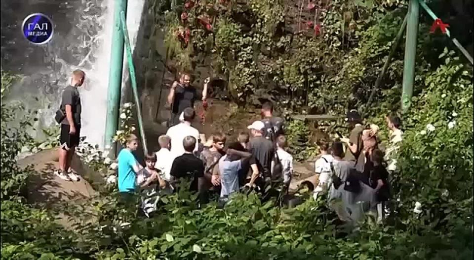 Футболисты из ДНР и Херсонской области сыграли товарищеские матчи в Абхазии