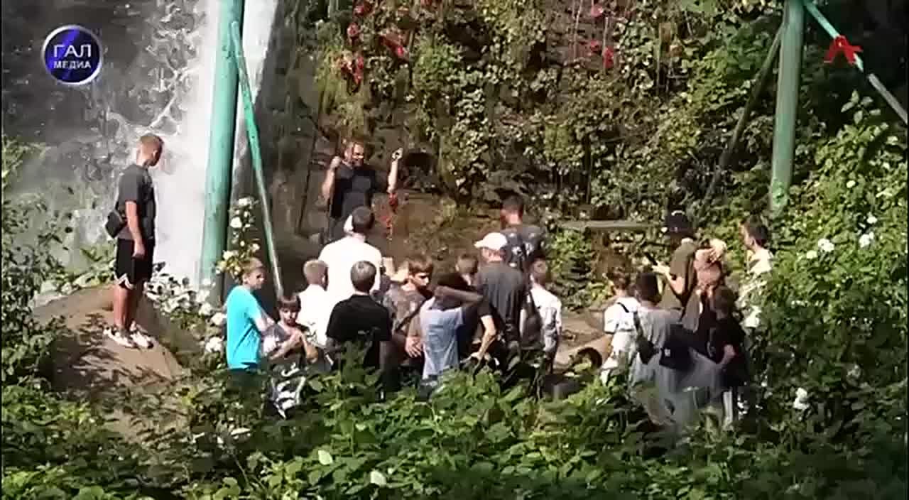Футболисты из ДНР и Херсонской области сыграли товарищеские матчи в Абхазии